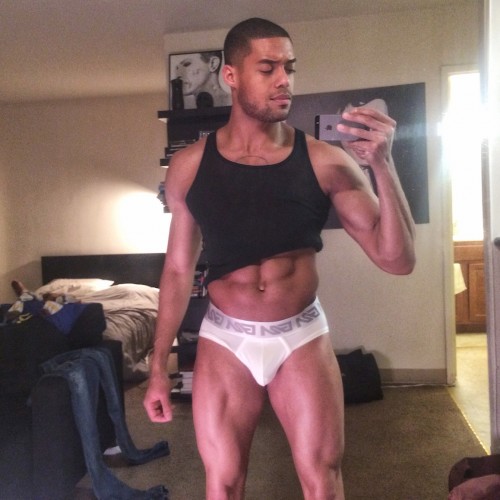 Joshua Trusty Selfie Garcon Model  Pink underwear 4